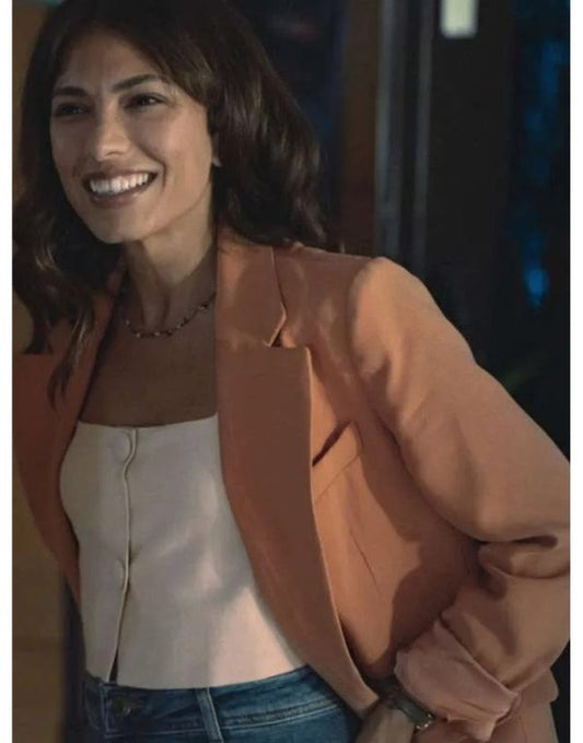 Who Is Erin Carter S01 Evin Ahmad Blazer